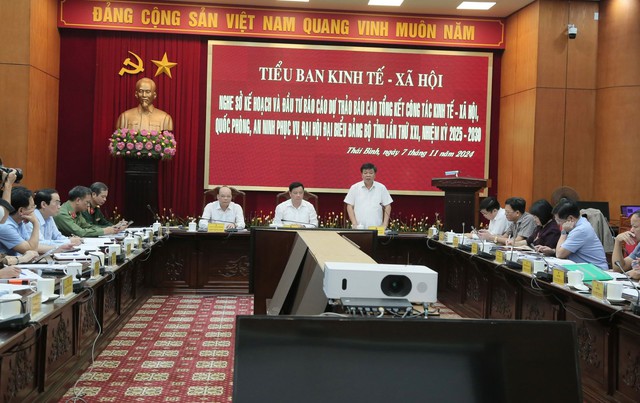 Thái Bình: Họp Tiểu ban Tổng kết công tác KT - XH, Quốc phòng, An ninh- Ảnh 2.