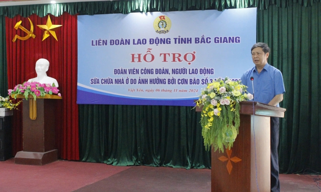 Bắc Giang: Công đoàn Các KCN trao kinh phí hỗ trợ đoàn viên, người lao động sửa chữa nhà ở- Ảnh 1.