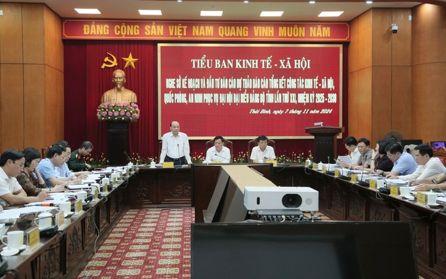 Thái Bình: Họp Tiểu ban Tổng kết công tác KT - XH, Quốc phòng, An ninh- Ảnh 3.