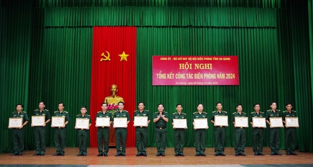 BĐBP tỉnh An Giang: Quyết tâm hoàn thành xuất sắc mọi nhiệm vụ năm 2025- Ảnh 3.