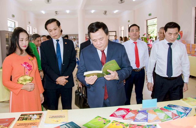 Hậu Giang: GS.TS Nguyễn Xuân Thắng dự lễ đón nhận Bằng công nhận Trường Chính trị đạt chuẩn mức 1- Ảnh 5.