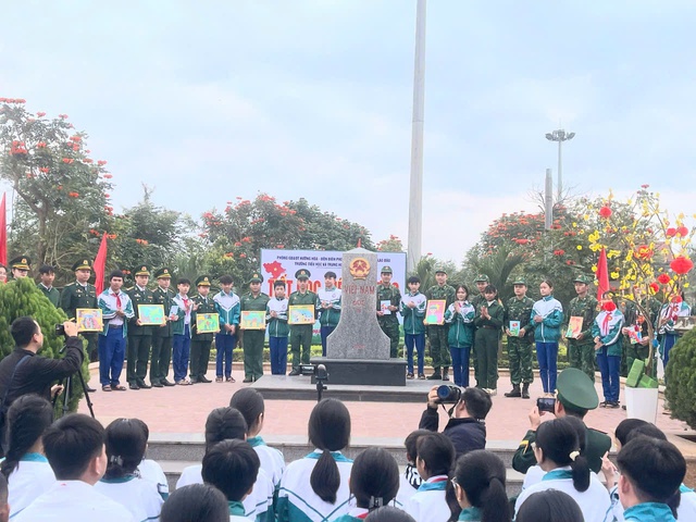 Khơi dậy tình yêu quê hương đất nước từ những “Tiết học Biên cương” - Ảnh 5.