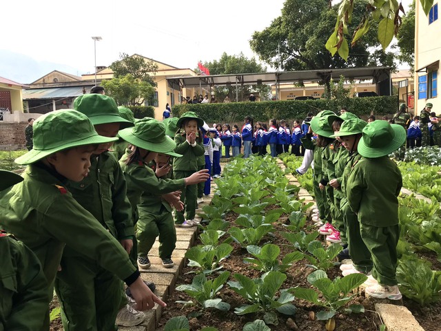 "Tiết học biên cương": Bồi đắp tình yêu tổ quốc cho thế hệ trẻ- Ảnh 9.