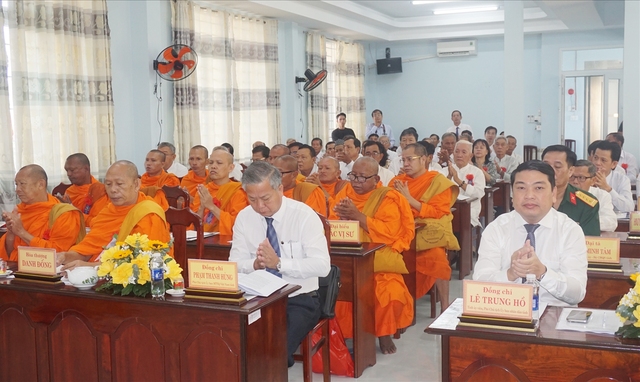 Kiên Giang: Biểu dương tấm gương Người có uy tín trong đồng bào DTTS- Ảnh 1.