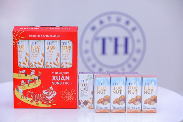 Món quà sức khỏe mùa Tết 2025: TH true NUT & TH true OAT với thông điệp Vị hạnh phúc - Xuân sung túc- Ảnh 2.