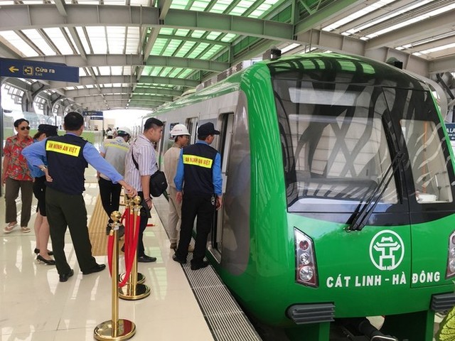 Đường sắt Cát Linh - Hà Đông phục vụ hơn 86.000 lượt khách dịp Tết- Ảnh 1.