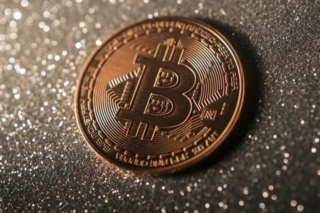 Giá Bitcoin hôm nay 17/2: Hướng tới mục tiêu 55.000 USD- Ảnh 1.