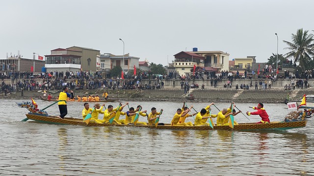 Thái Bình: Độc đáo Lễ hội bơi trải truyền thống trên sông Diêm Hộ- Ảnh 1.