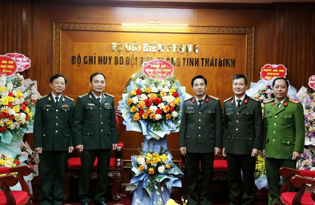 Chào mừng ngày truyền thống lực lượng Bộ đội Biên phòng- Ảnh 5. Chào mừng ngày truyền thống lực lượng Bộ đội Biên phòng- Ảnh 5.