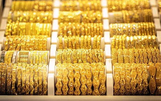 Giá vàng hôm nay 14/3: Vàng SJC giảm hơn 2 triệu đồng/lượng- Ảnh 1.