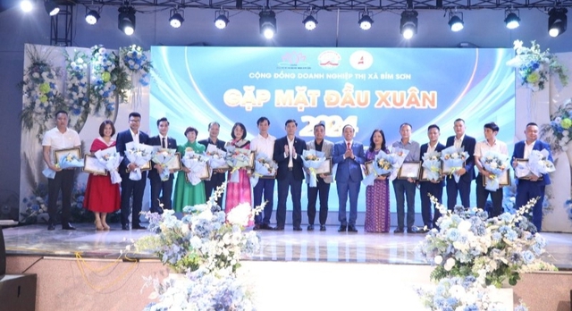 Thanh Hóa: Hội doanh nghiệp thị xã Bỉm Sơn kết nạp thêm 28 thành viên mới- Ảnh 2.