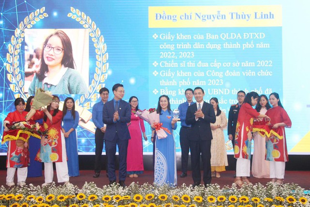 Tuyên dương 10 gương cán bộ, công chức trẻ tiêu biểu của Đoàn Khối các cơ quan thành phố Hà Nội- Ảnh 3.