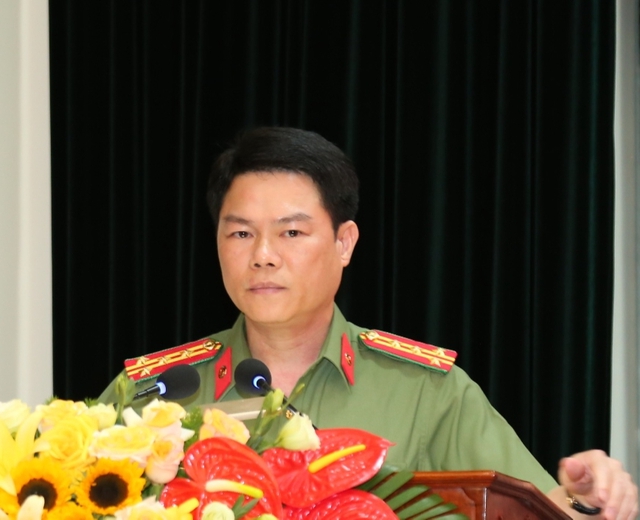 Bổ nhiệm Đại tá Nguyễn Hữu Mạnh giữ chức Giám đốc Công an tỉnh Nam Định  - Ảnh 3.