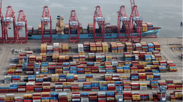 Những container hàng hóa có thể gây "rạn vỡ" kinh tế toàn cầu- Ảnh 1.