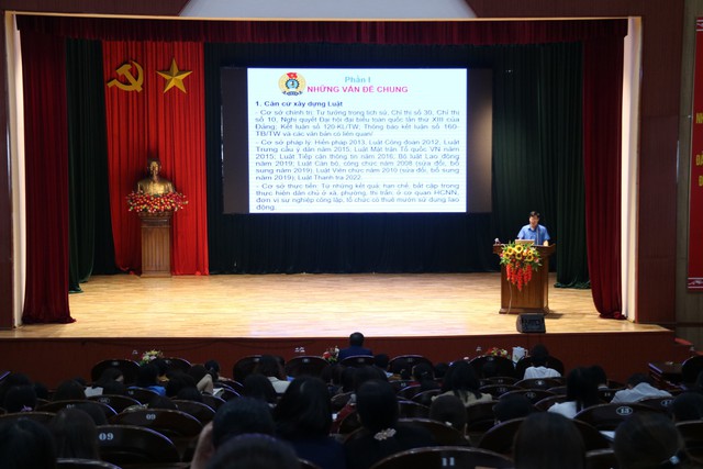 Thái Bình: Triển khai Nghị quyết XIII Công đoàn Việt Nam và Luật Thực hiện dân chủ cho cán bộ công đoàn cơ sở- Ảnh 2.