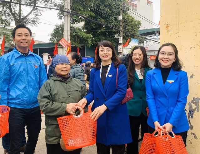 Nâng cao ý thức, trách nhiệm người dân chợ Quỳnh Đô trong việc hạn chế rác thải nhựa- Ảnh 2.