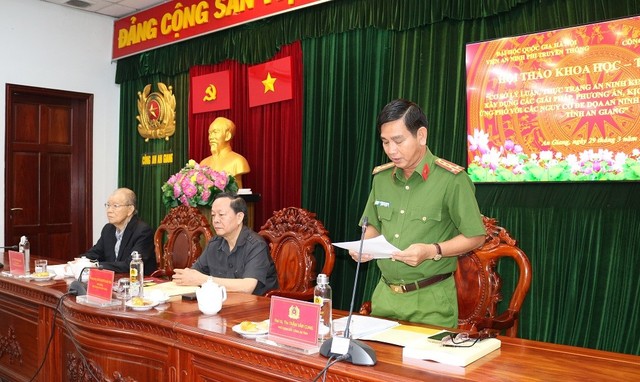 Đại tá, Ths Trần Văn Cung, Phó Giám đốc Công an tỉnh An Giang phát biểu chào mừng Hội thảo