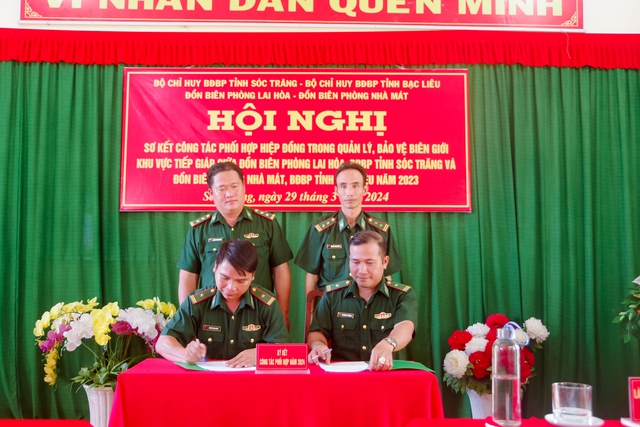 Đồn Biên phòng Lai Hòa, BĐBP Sóc Trăng và đồn Biên phòng Nhà Mát, BĐBP Bạc Liêu ký kế hoạch hiệp đồng quản lý, bảo vệ biên giới khu vực tiếp giáp năm 2024.
