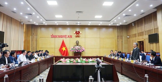 UBND tỉnh Nghệ An làm việc với Tổ Tư vấn kinh tế - xã hội - Ảnh 1.