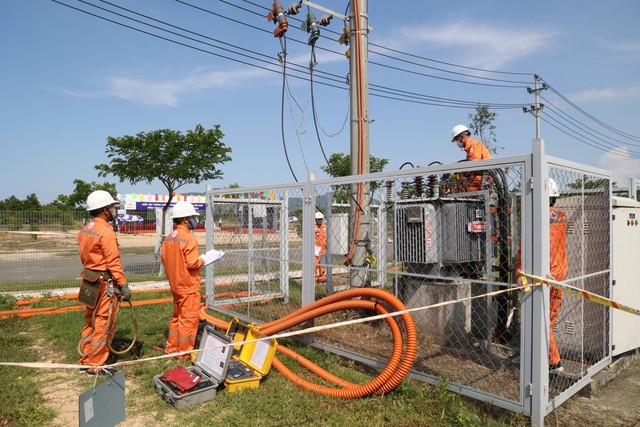 EVNCPC đảm bảo cấp điện mùa nắng nóng- Ảnh 2.