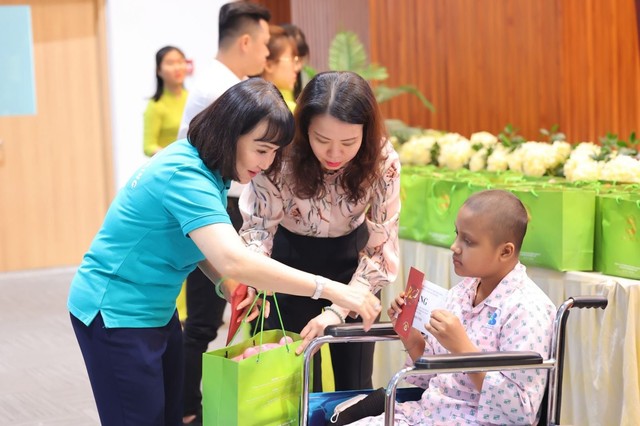 Nữ doanh nhân Huỳnh Bích Ngọc - Người truyền cảm hứng cho nhiều thế hệ- Ảnh 2.