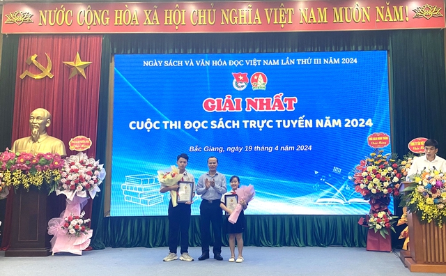 Khai mạc Ngày Sách và Văn hóa đọc Việt Nam lần thứ 3 năm 2024 tại Bắc Giang
- Ảnh 3.