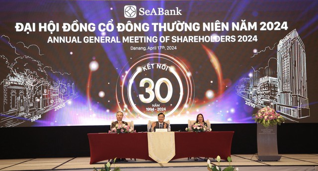 Đại hội đồng cổ đông thường niên 2024: SeABank đặt mục tiêu tăng trưởng 28%, tăng vốn điều lệ lên 30.000 tỷ đồng- Ảnh 2.