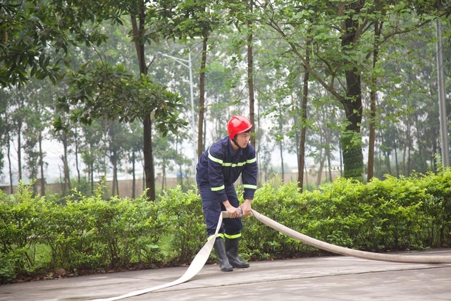 Bắc Giang: Công an tỉnh kiểm tra nghiệp vụ chữa cháy và cứu nạn cứu hộ 6 tháng đầu năm 2024 - Ảnh 3.