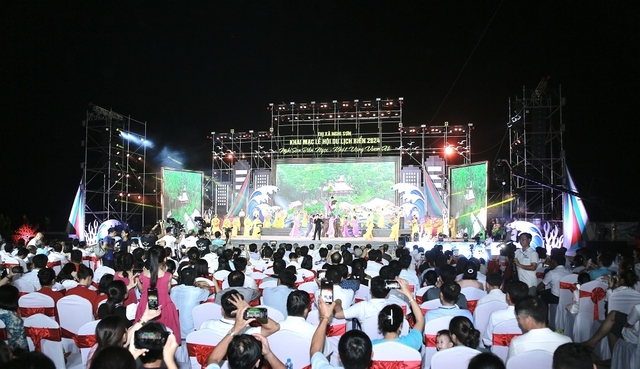 Thanh Hóa: Khai mạc lễ hội du lịch biển Nghi Sơn năm 2024- Ảnh 1.