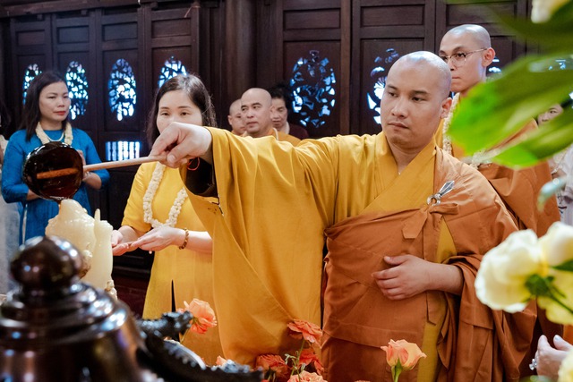 Hà Nội: Đại lễ Phật Đản trang nghiêm tại Chùa Vạn Niên- Ảnh 7.