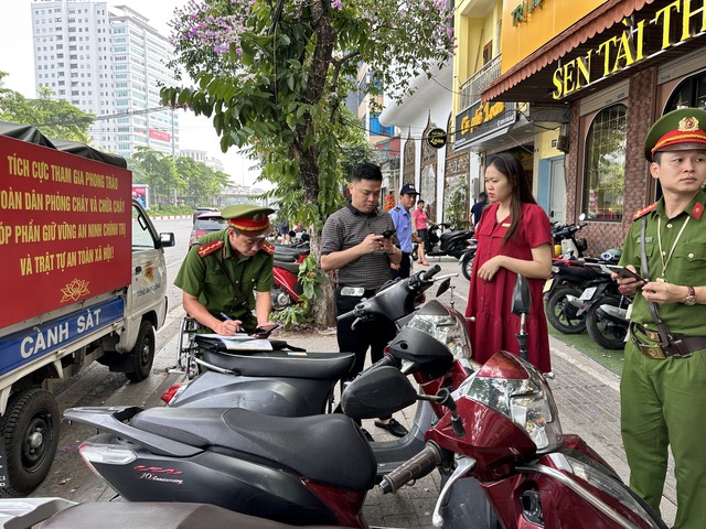 Công an phường Liễu Giai: Nỗ lực bảo đảm tuyệt đối an toàn Kỳ họp thứ 7, Quốc hội khóa XV- Ảnh 3.