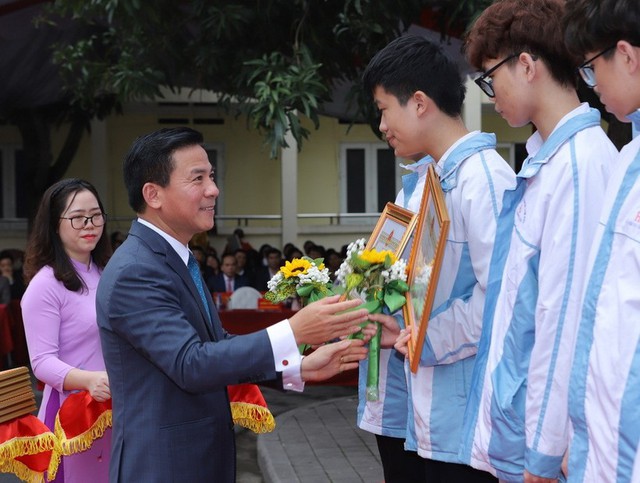 Thanh Hóa có 10 thí sinh được miễn thi tốt nghiệp THPT, xét tuyển thẳng vào đại học, cao đẳng năm 2024 - Ảnh 1.