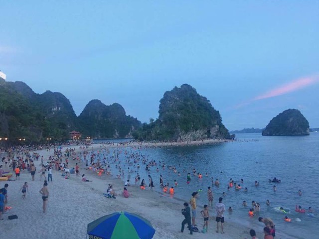 Quảng Ninh: Bãi tắm Lương Ngọc - Thiên đường bên bờ vịnh Bái Tử Long- Ảnh 2.