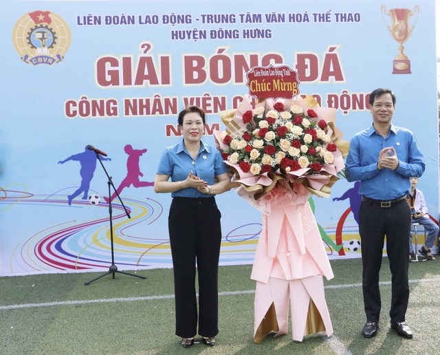 Thái Bình: Khai mạc Giải Bóng đá nam công nhân, viên chức, lao động năm 2024- Ảnh 1.