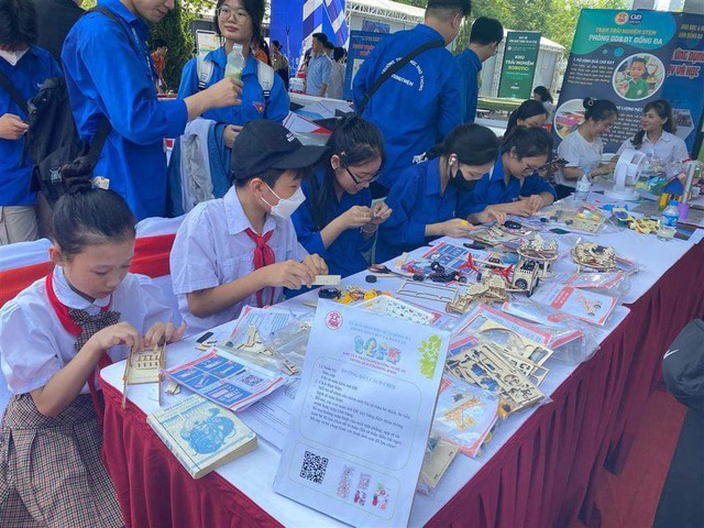 Hà Nội: Tưng bừng ngày hội công nghệ thông tin, STEM ngành GD&ĐT Thủ đô năm 2024- Ảnh 1.