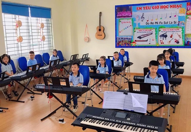 Chào đón hơn 150 em học sinh lớp Mẫu giáo sang thăm Trường Tiểu học Gia Quất- Ảnh 10. Chào đón hơn 150 em học sinh lớp Mẫu giáo sang thăm Trường Tiểu học Gia Quất- Ảnh 10.