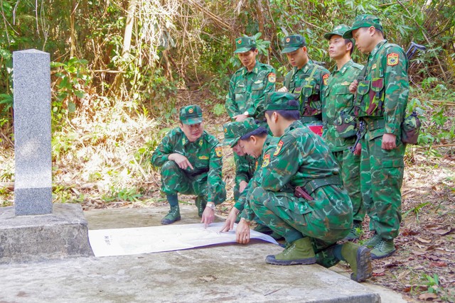 BĐBP tỉnh Thừa Thiên Huế: Kiểm tra công tác quản lý, bảo vệ biên giới quốc gia- Ảnh 4.