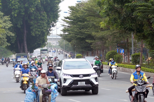 Hà Nội: Dự kiến mở rộng đường Láng giảm tải áp lực giao thông - Ảnh 1.