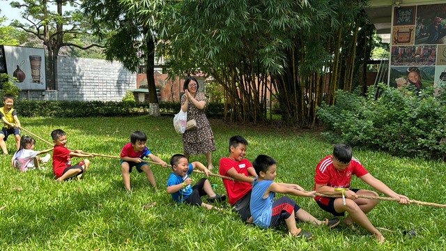 “Vui khám phá di sản các nước” tại Bảo tàng Dân tộc học Việt Nam- Ảnh 1. “Vui khám phá di sản các nước” tại Bảo tàng Dân tộc học Việt Nam- Ảnh 1.