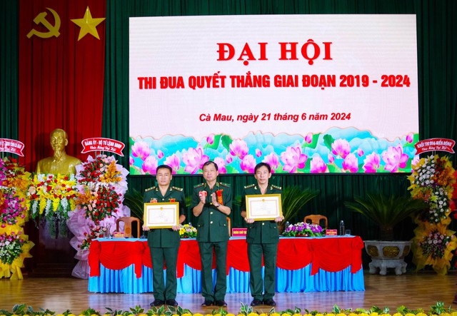 Cà Mau: Phong trào thi đua là động lực để cán bộ, chiến sĩ hoàn thành xuất sắc nhiệm vụ- Ảnh 5.