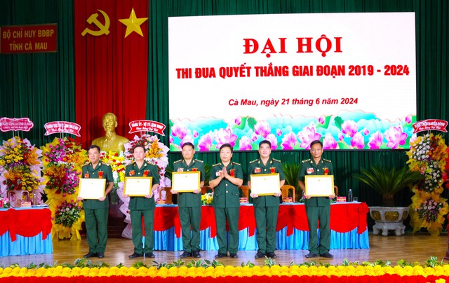 Cà Mau: Phong trào thi đua là động lực để cán bộ, chiến sĩ hoàn thành xuất sắc nhiệm vụ- Ảnh 6.