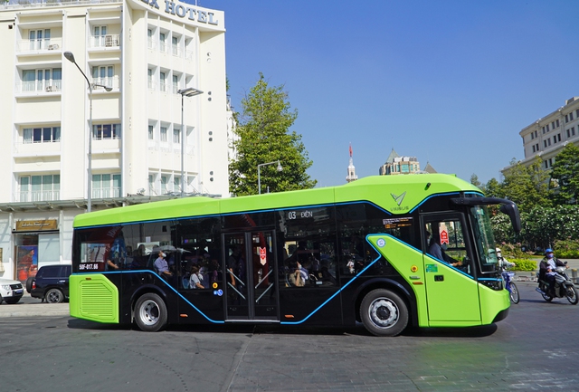 Hà Nội: 3 kịch bản chuyển đổi xe buýt năng lượng sạch- Ảnh 1.