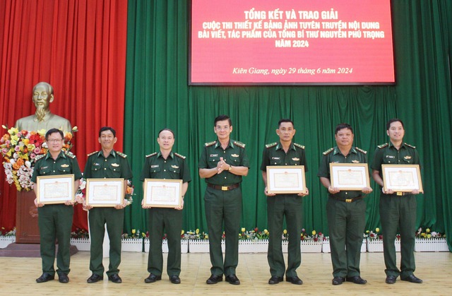 BĐBP Kiên Giang: Đa dạng hình thức tuyên truyền về các tác phẩm của Tổng Bí thư Nguyễn Phú Trọng- Ảnh 2.