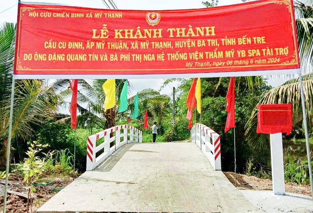 Huyện Ba Tri: Khánh thành cầu Cu Đinh - ấp Mỹ Thuận- Ảnh 4. Huyện Ba Tri: Khánh thành cầu Cu Đinh - ấp Mỹ Thuận- Ảnh 4.