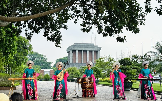 Hà Nội - Nâng tầm vị thế "Thành phố vì hòa bình"- Ảnh 2.