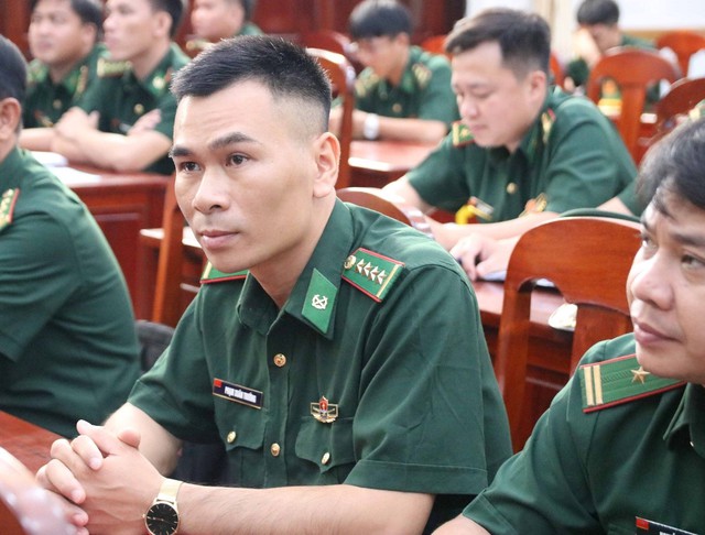 BĐBP An Giang: Giao lưu điển hình tiên tiến trong phong trào thi đua Quyết thắng giai đoạn 2019-2024- Ảnh 5.