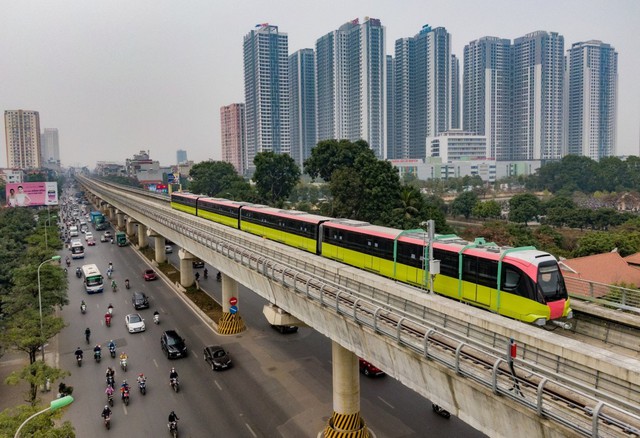 Đoạn trên cao tuyến đường sắt đô thị Nhổn - ga Hà Nội đã được cấp chứng nhận an toàn hệ thống. Ảnh: TTTĐ