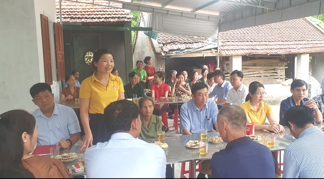 Nghệ An: Bàn giao nhà “Đại đoàn kết” cho gia đình cựu thanh niên xung phong có hoàn cảnh khó khăn- Ảnh 2.