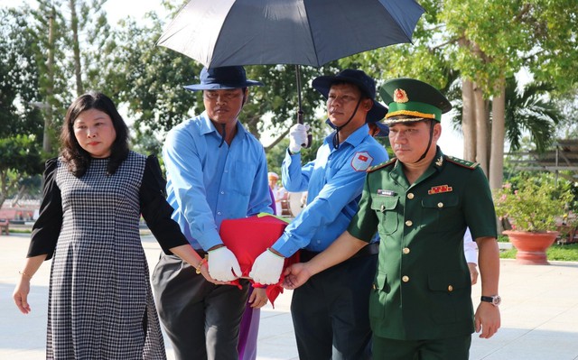 BĐBP An Giang: Nhiều hoạt động ý nghĩa nhân kỷ niệm 77 năm Ngày Thương binh - Liệt sĩ- Ảnh 2.