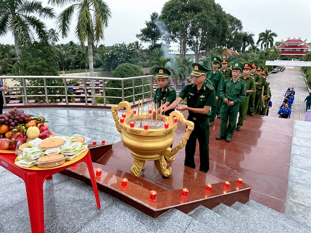 BĐBP Sóc Trăng: Nhiều hoạt động tri ân nhân ngày Thương binh - Liệt sĩ- Ảnh 4.